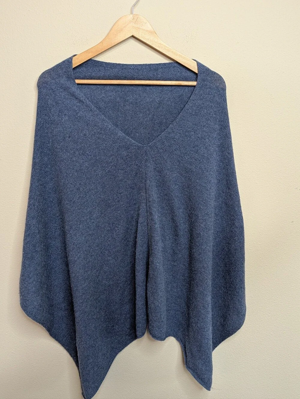 Mercantile Portland‎ 100% Cashmere Poncho Cape V-Neck Steel Blue